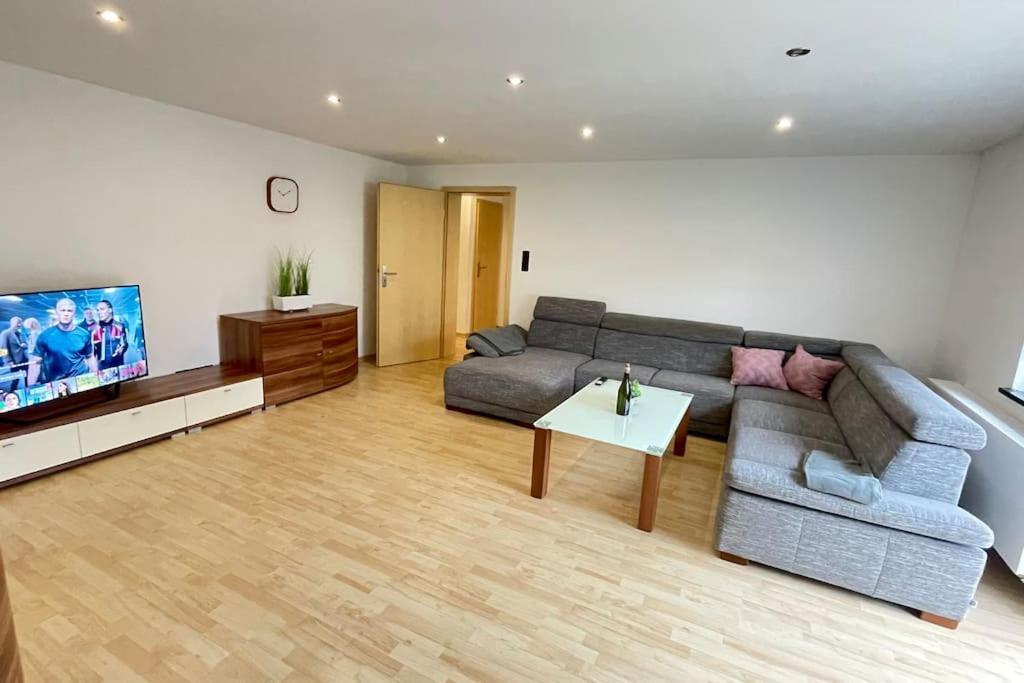 Shine Apartment Schwarzenfeld מראה חיצוני תמונה