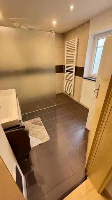 Shine Apartment Schwarzenfeld מראה חיצוני תמונה