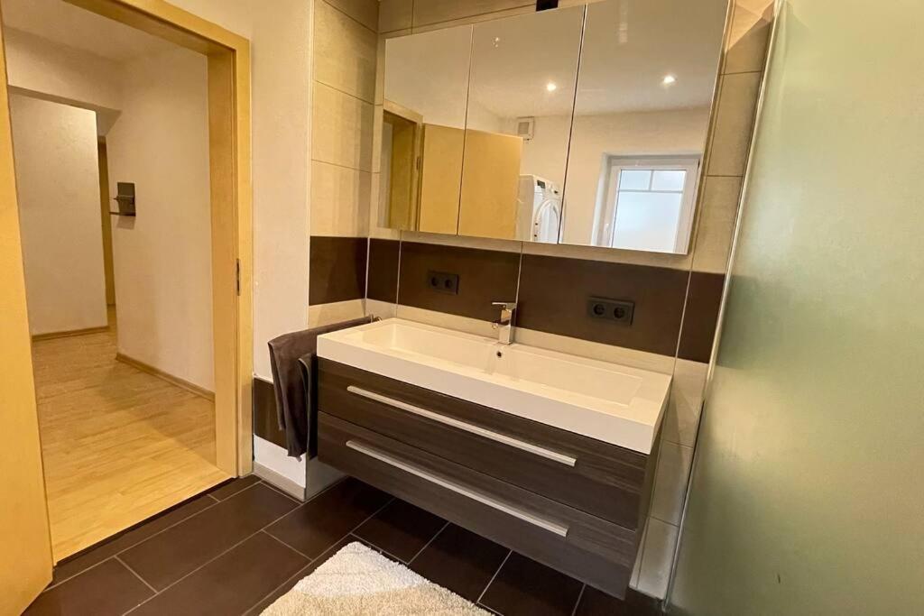 Shine Apartment Schwarzenfeld מראה חיצוני תמונה