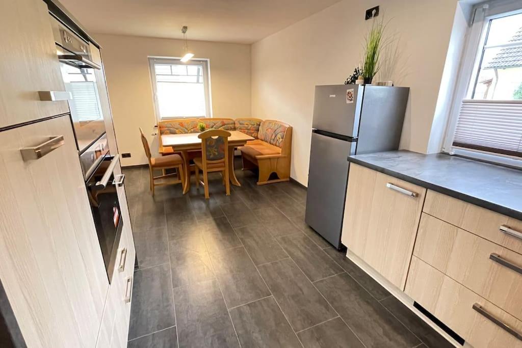 Shine Apartment Schwarzenfeld מראה חיצוני תמונה